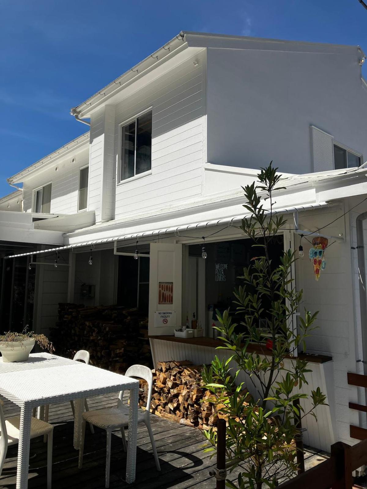 The Surf Lodge White Beach Шимода Екстериор снимка