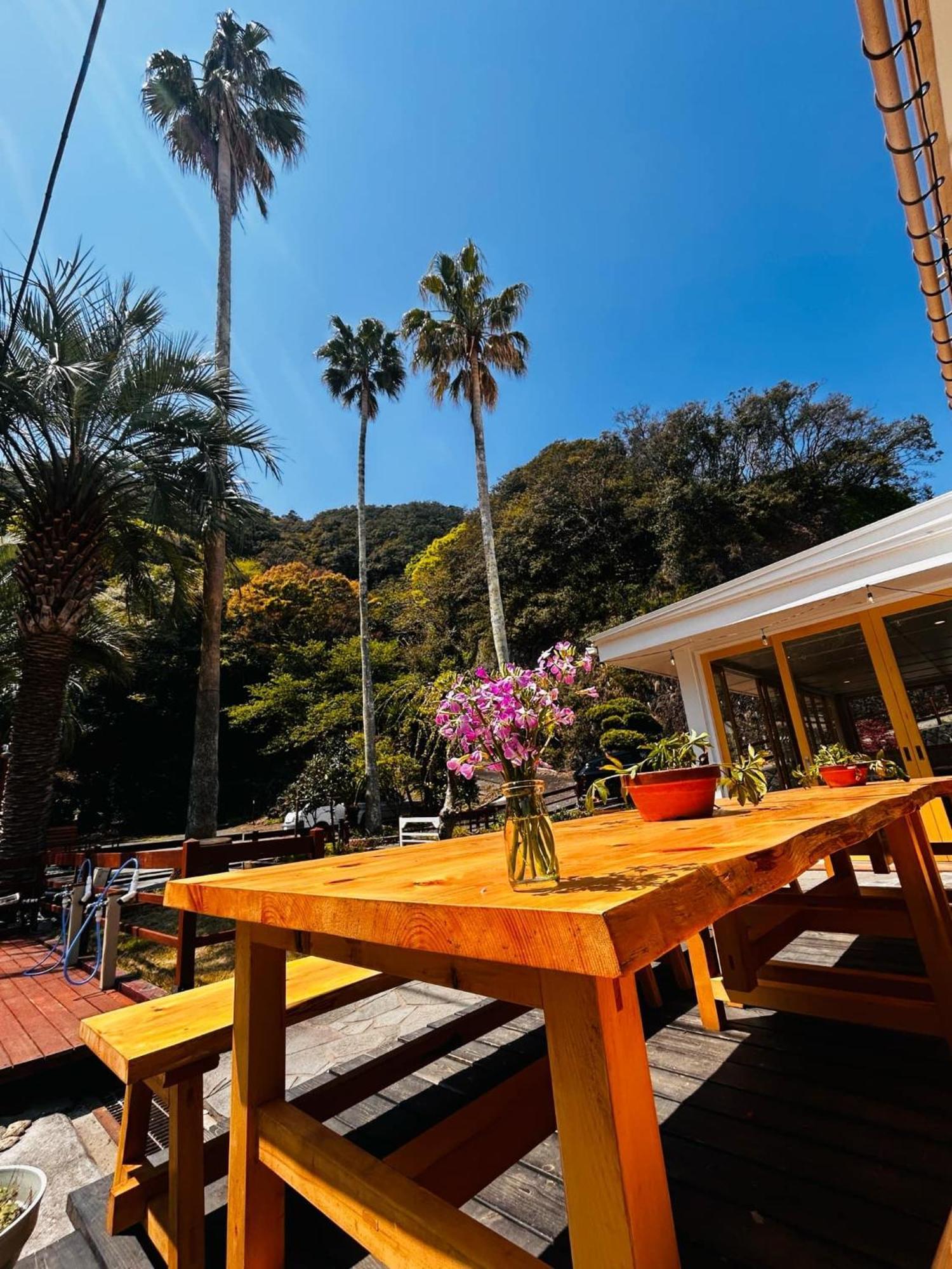 The Surf Lodge White Beach Шимода Екстериор снимка